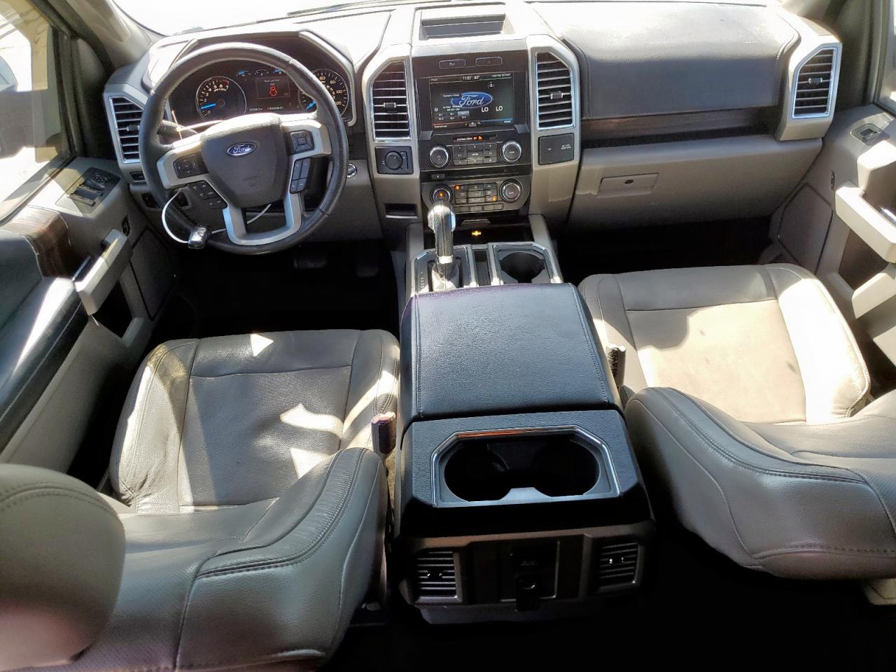 Ford F-150 Supercrew Image 9