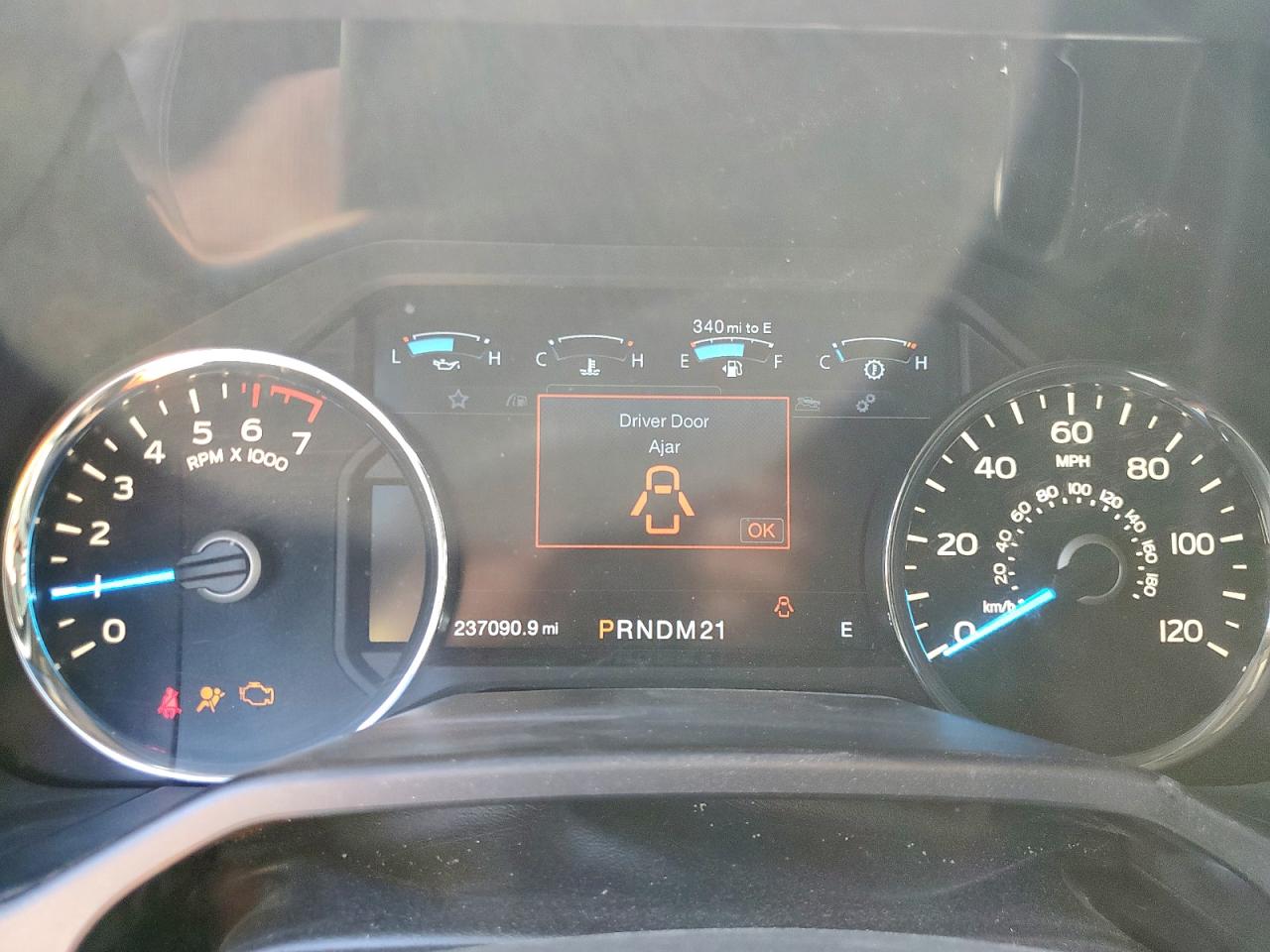 Ford F-150 Supercrew Image 13