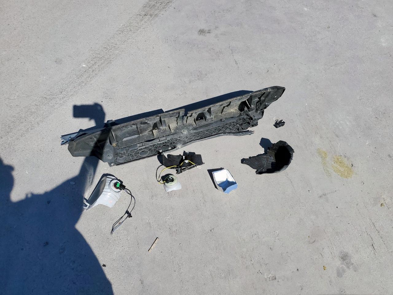 Ford F-150 Supercrew Image 8