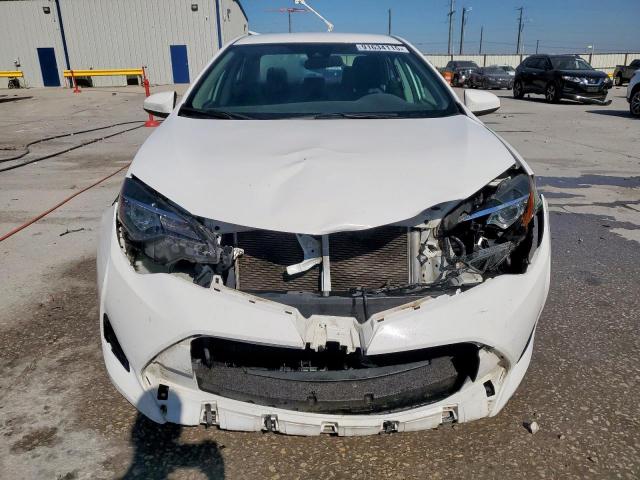 Toyota Corolla L Image 10