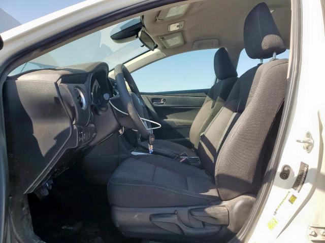 Toyota Corolla L Image 9