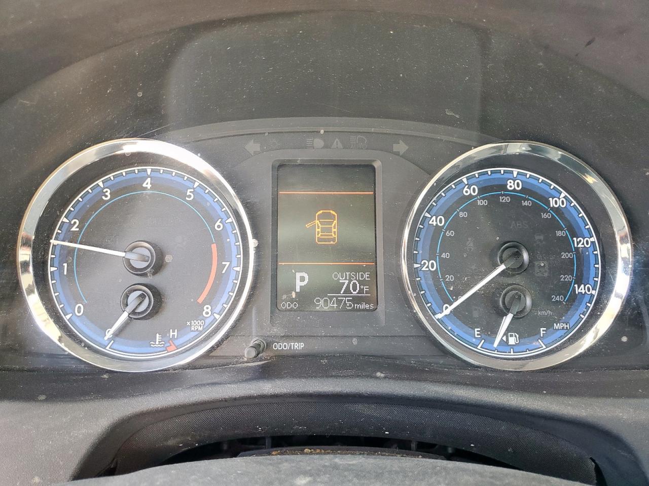 Toyota Corolla L Image 12