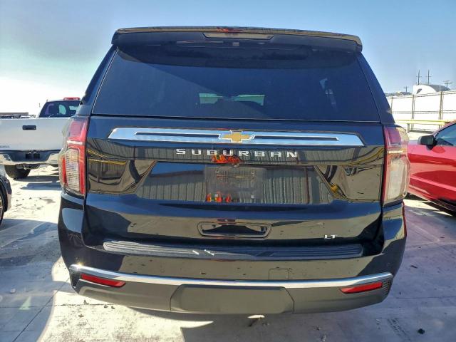 Chevrolet Suburban C1500 Lt Image 2