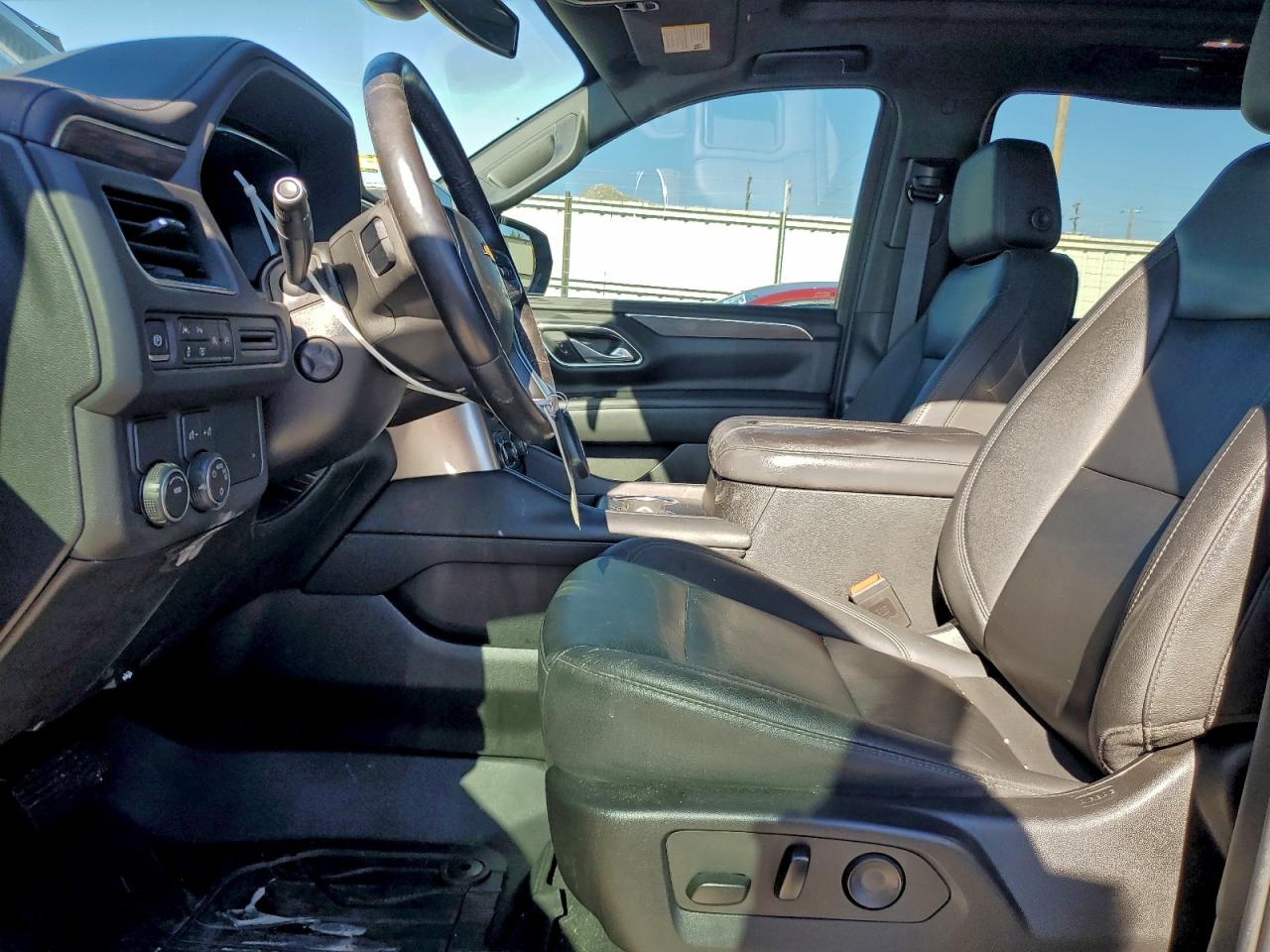 Chevrolet Suburban C1500 Lt Image 5