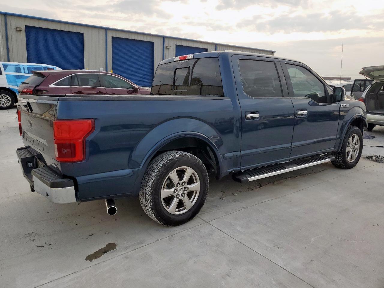 Ford F-150 Supercrew Image 4