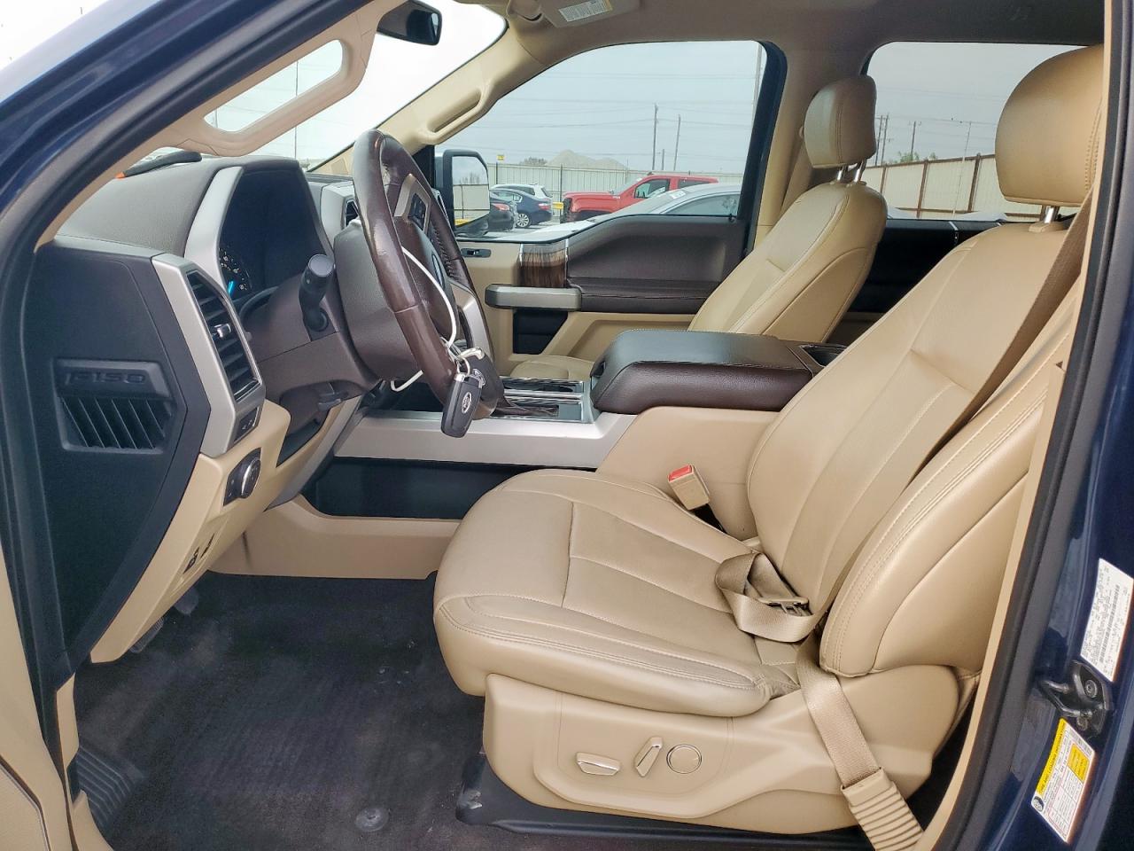 Ford F-150 Supercrew Image 5