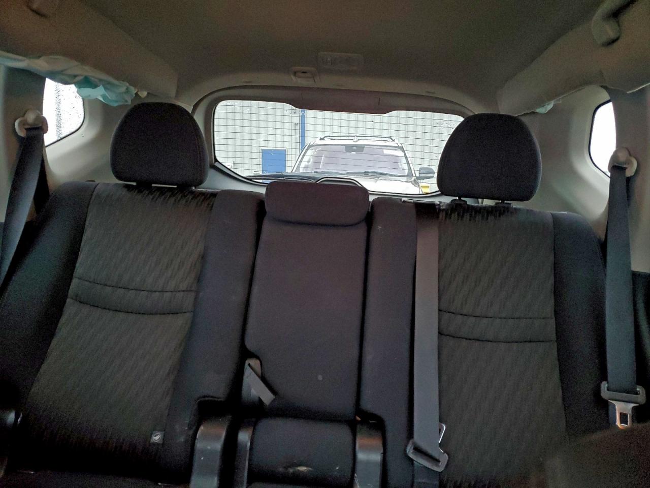 Nissan Rogue S Image 7