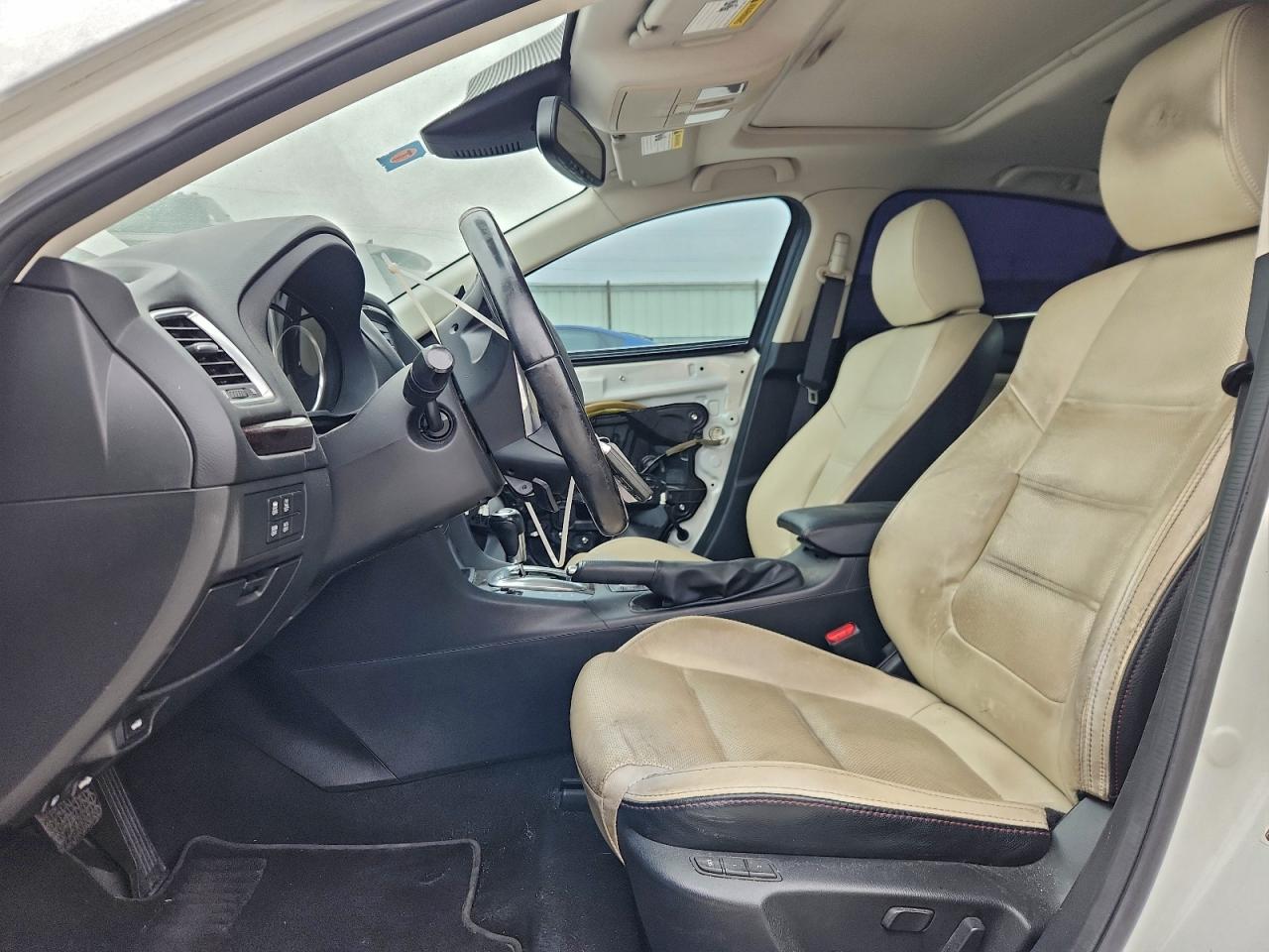 Mazda 6 Grand Touring Image 3