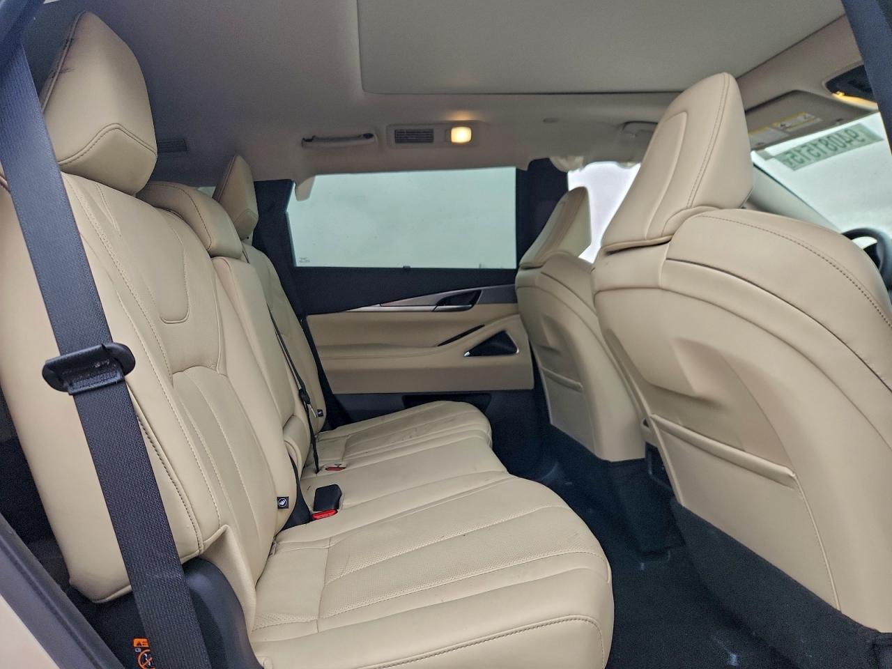 INFINITI Qx Luxe Image 9