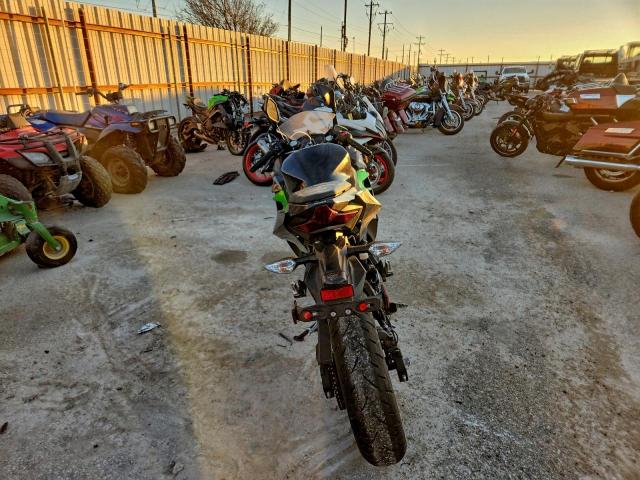 Kawasaki Ex400 Image 4