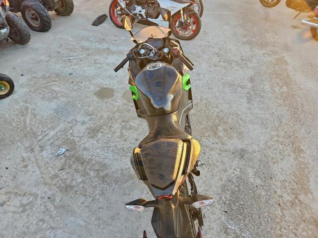 Kawasaki Ex400 Image 5