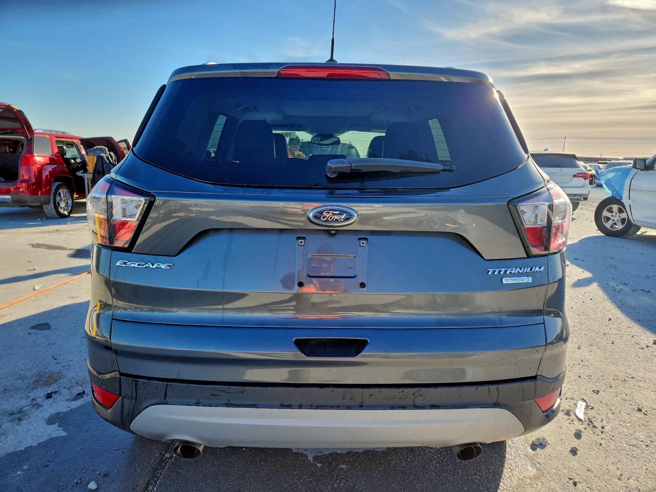 Ford Escape Titanium Image 12