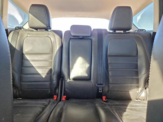 Ford Escape Titanium Image 14