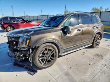  Salvage Kia Telluride
