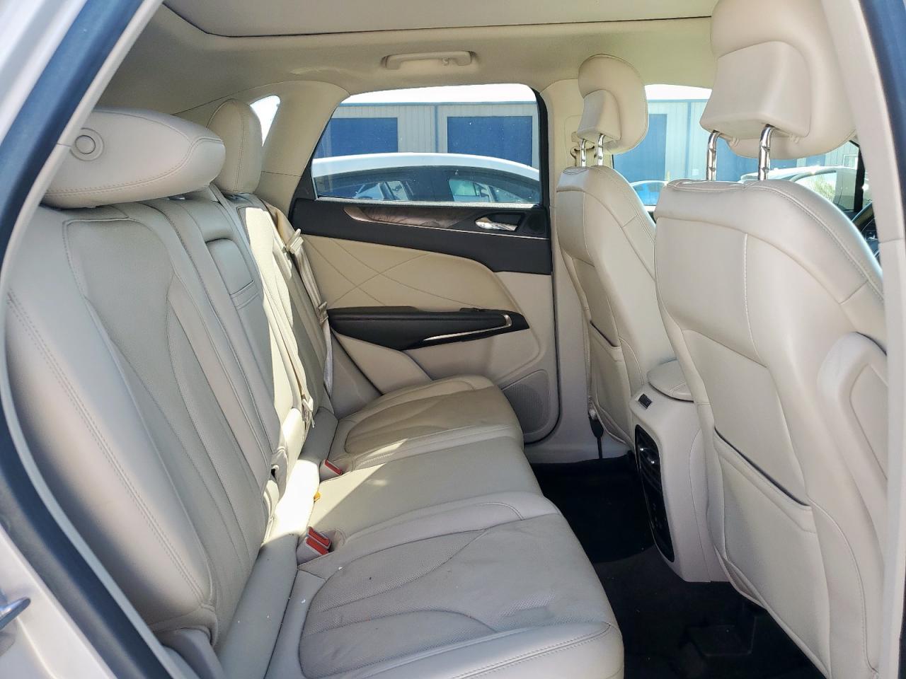 Lincoln MKC Reserve Image 5