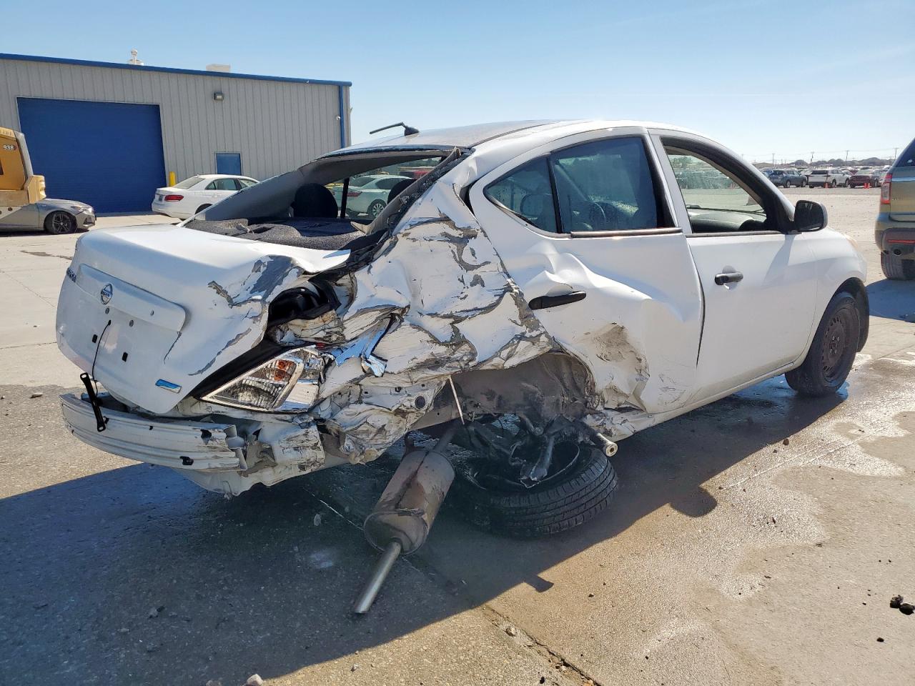 Nissan Versa S Image 2