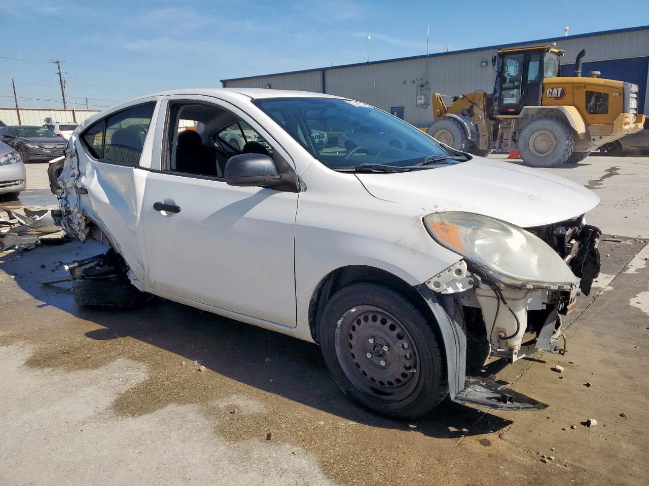 Nissan Versa S Image 5