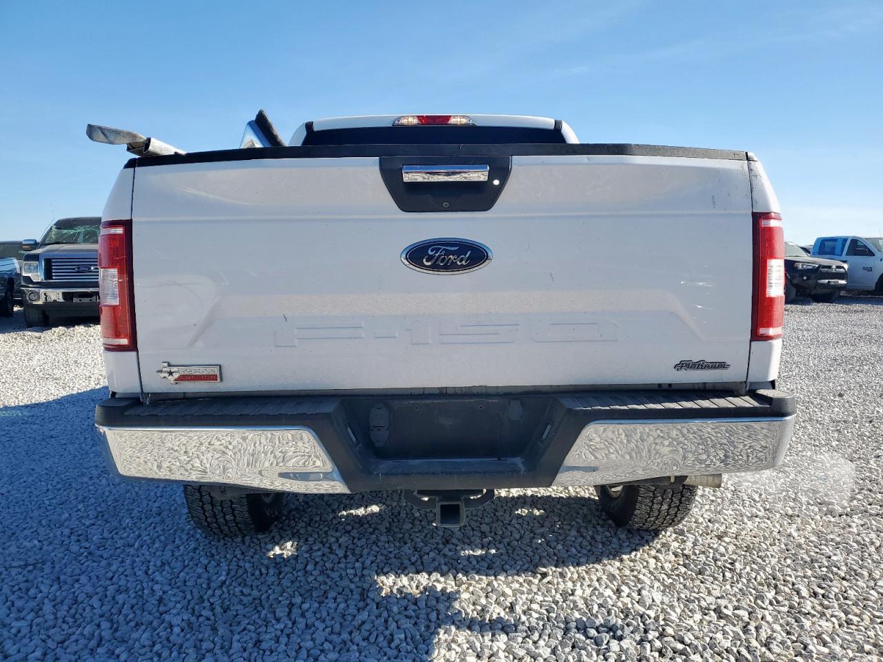 Ford F-150 Supercrew Image 9
