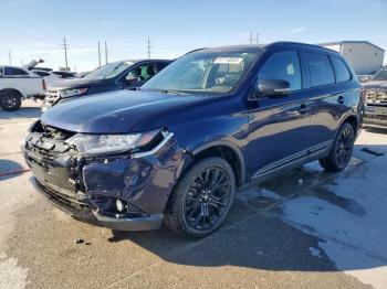  Salvage Mitsubishi Outlander