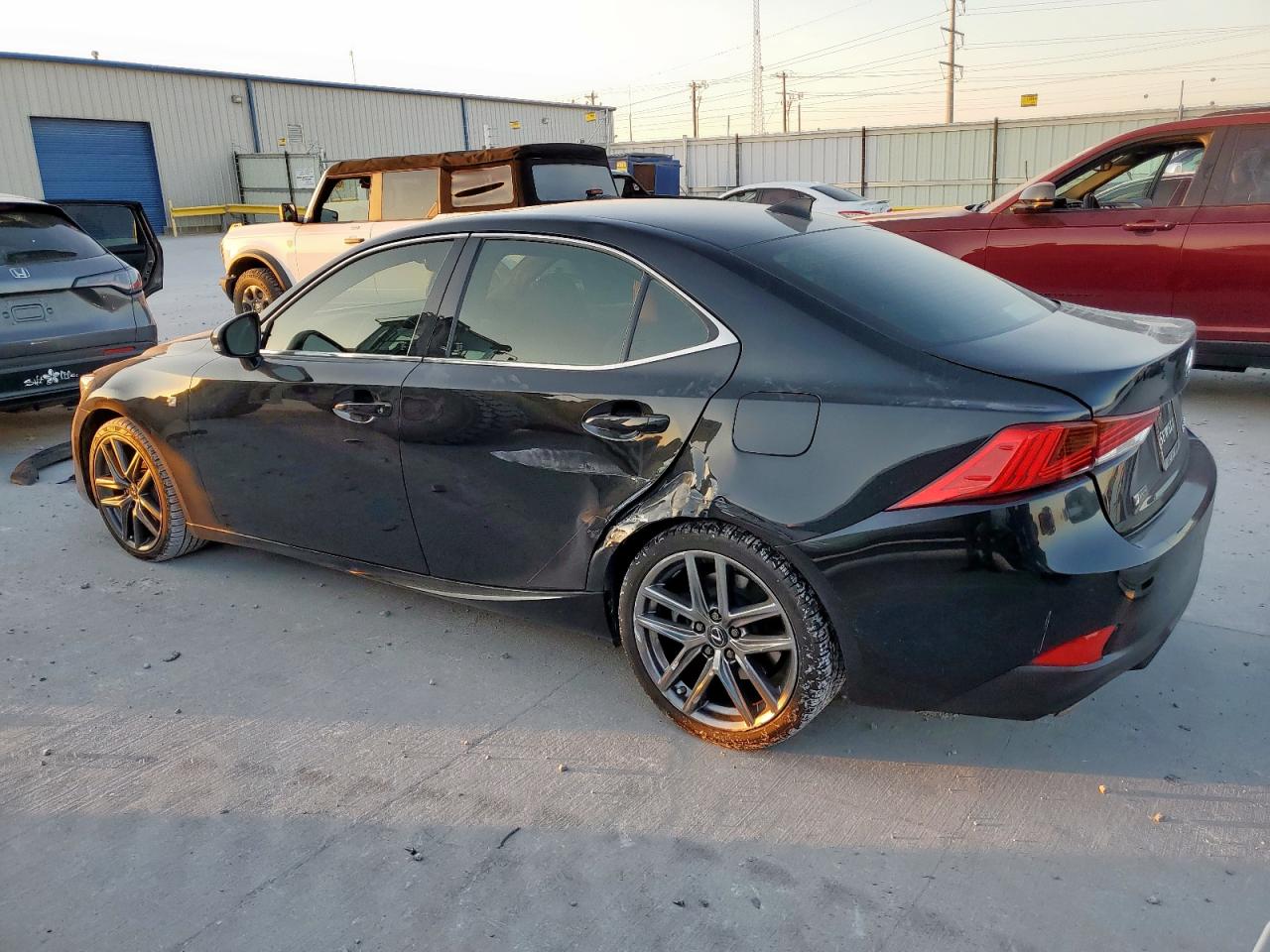 Lexus Is 300 F Sport Image 6