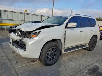  Salvage Lexus Gx