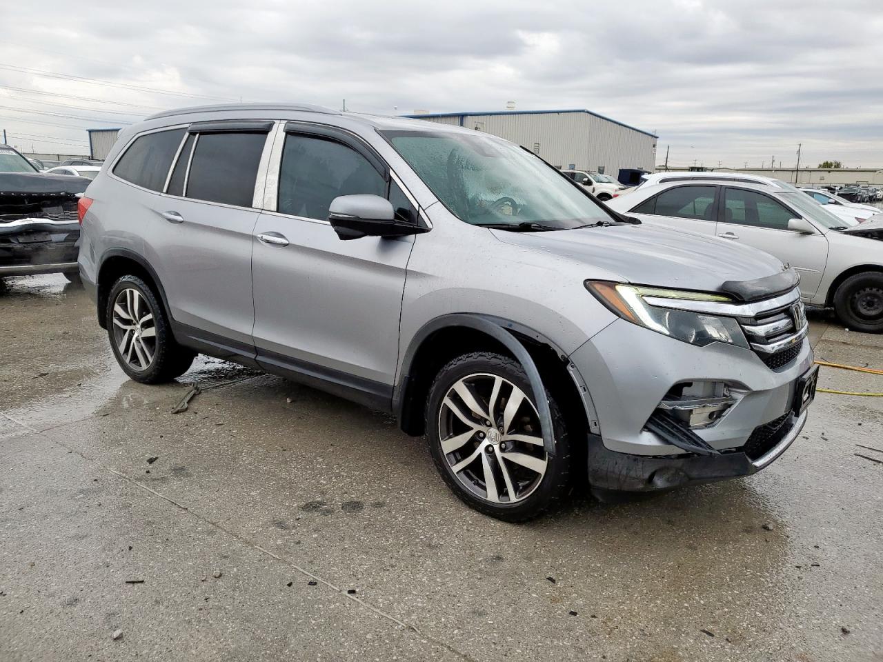 Honda Pilot Touring Image 5