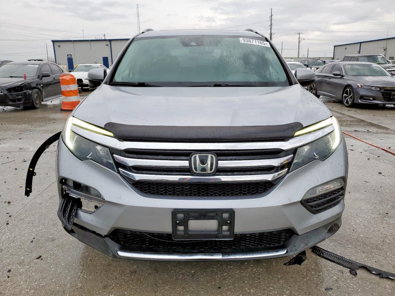 Honda Pilot Touring Image 2