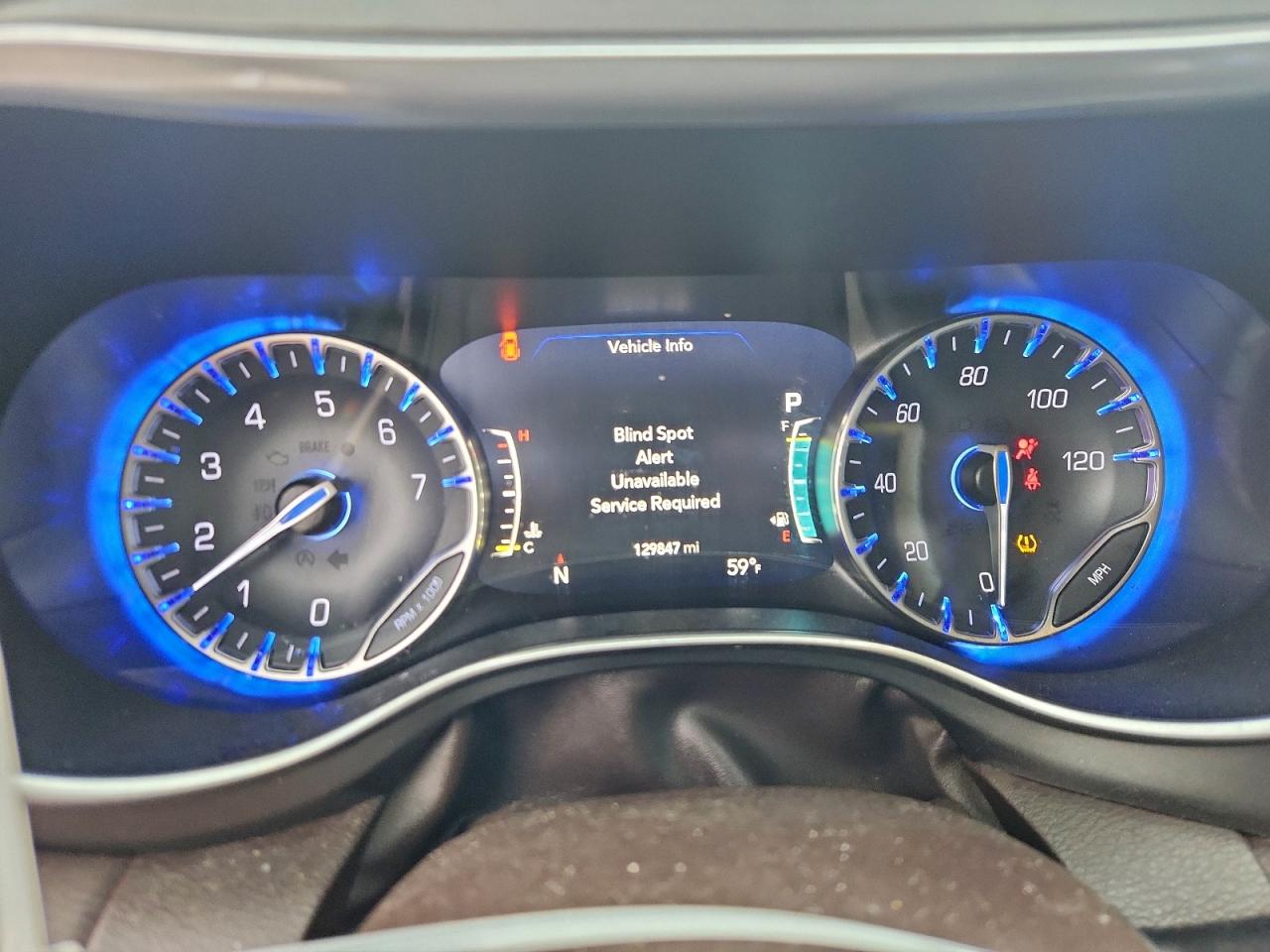 Chrysler Pacifica Touring L Plus Image 9