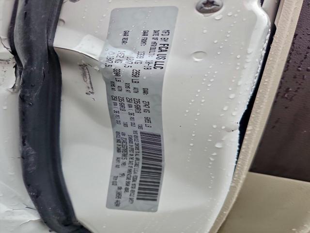 Chrysler Pacifica Touring L Plus Image 5