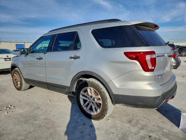 Ford Explorer Image 10