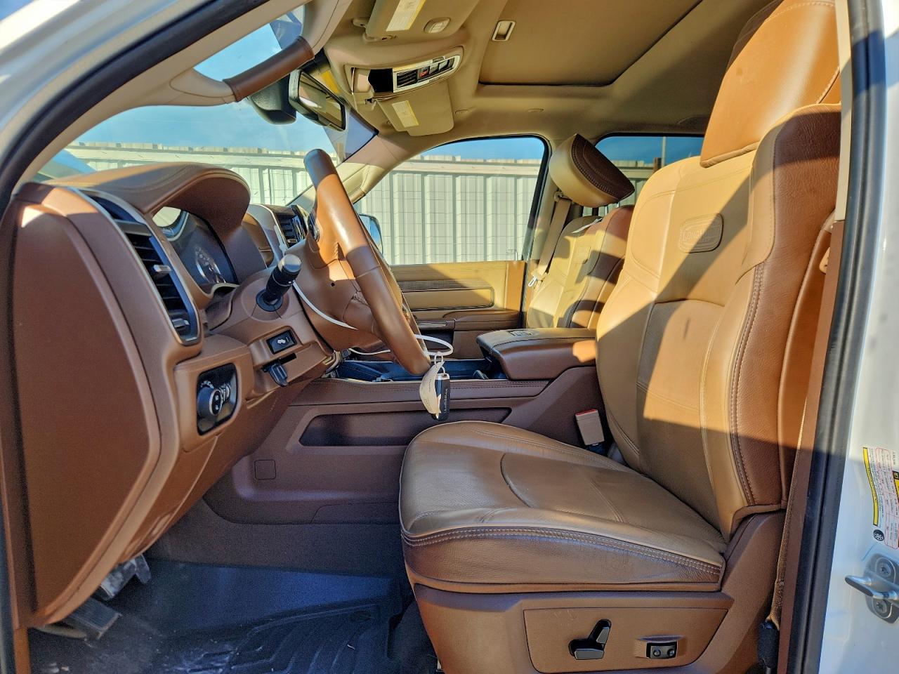 Ram 2500 Longhorn Image 7