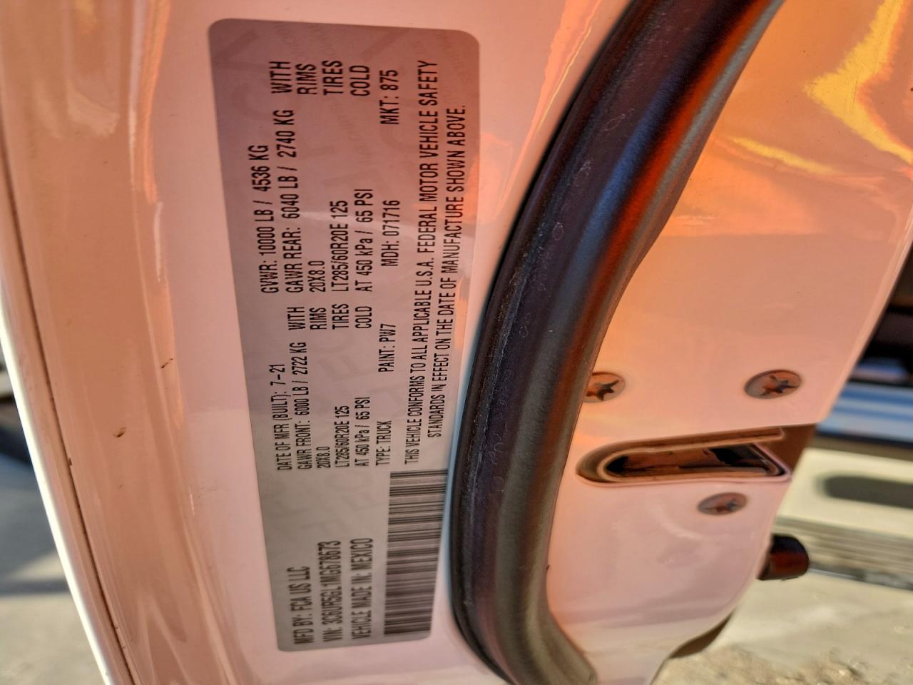 Ram 2500 Longhorn Image 12