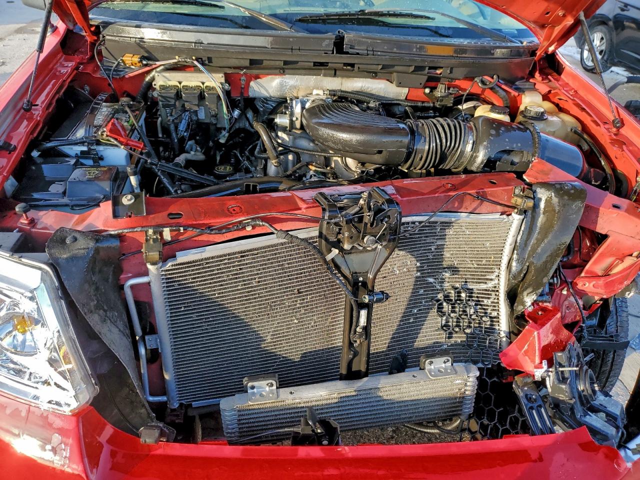 Ford F-150 Supercrew Image 12