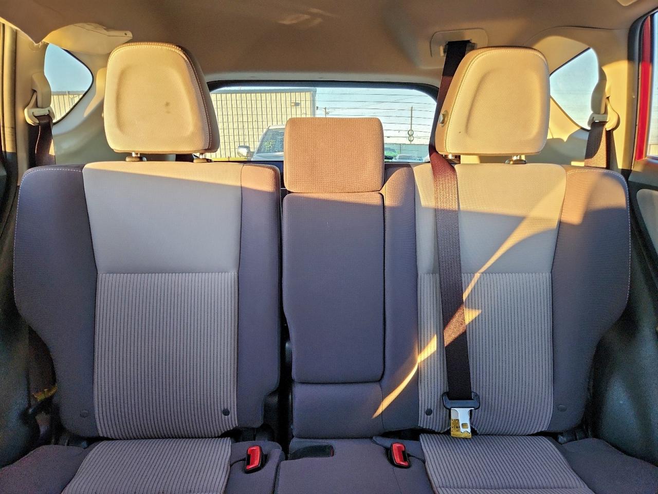 Toyota RAV4 Xle Image 7