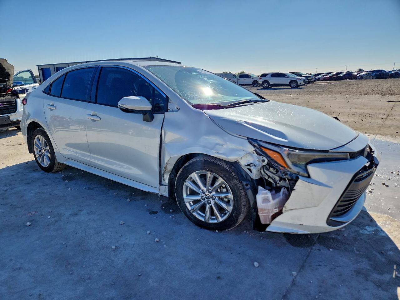 Toyota Corolla Le Image 2