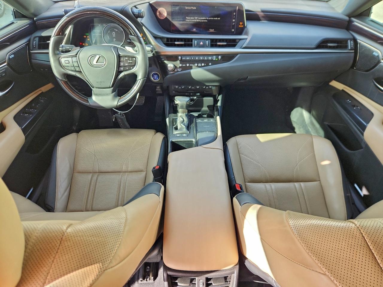 Lexus Es 300h Ultra Luxury Image 8