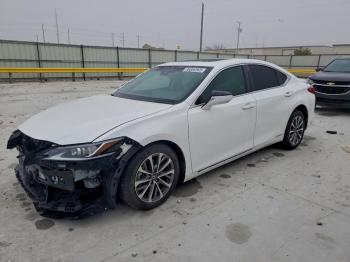  Salvage Lexus Es