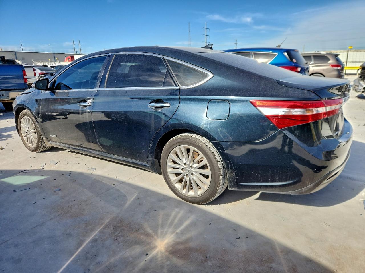 Toyota Avalon Hybrid Image 12