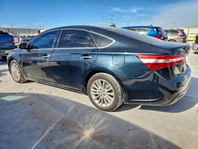 Toyota Avalon Hybrid Image 12
