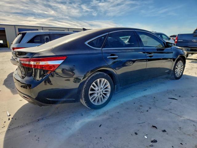 Toyota Avalon Hybrid Image 13