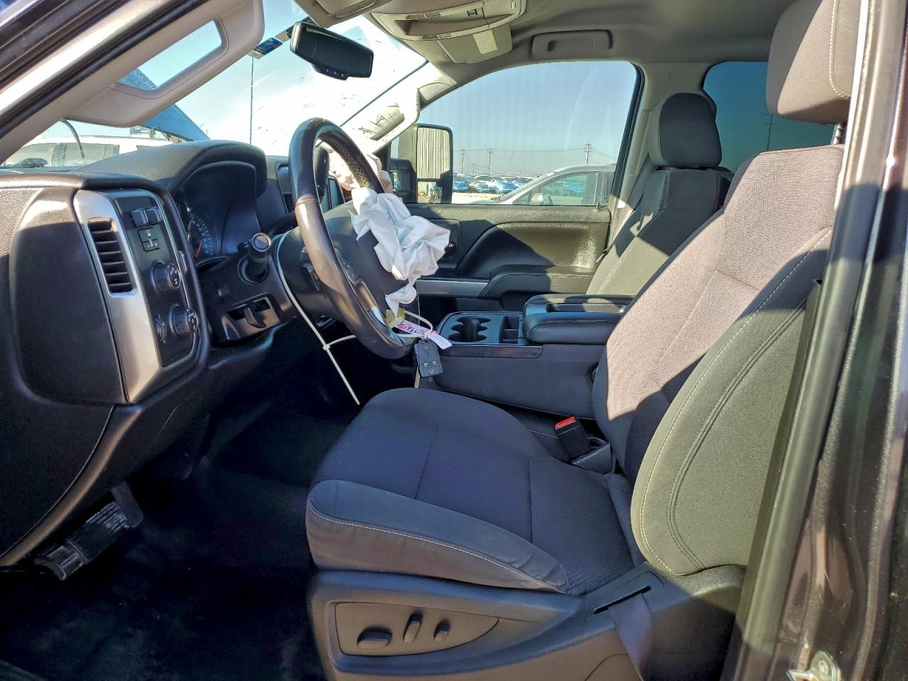 Chevrolet Silverado K2500 Heavy Duty Lt Image 7