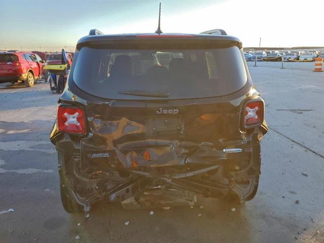 Jeep Renegade Latitude Image 9