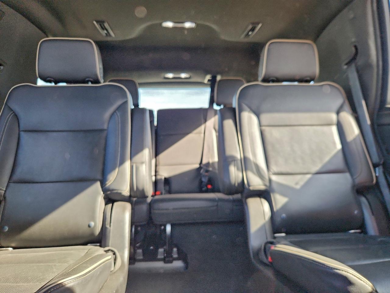 GMC Yukon Slt Image 5