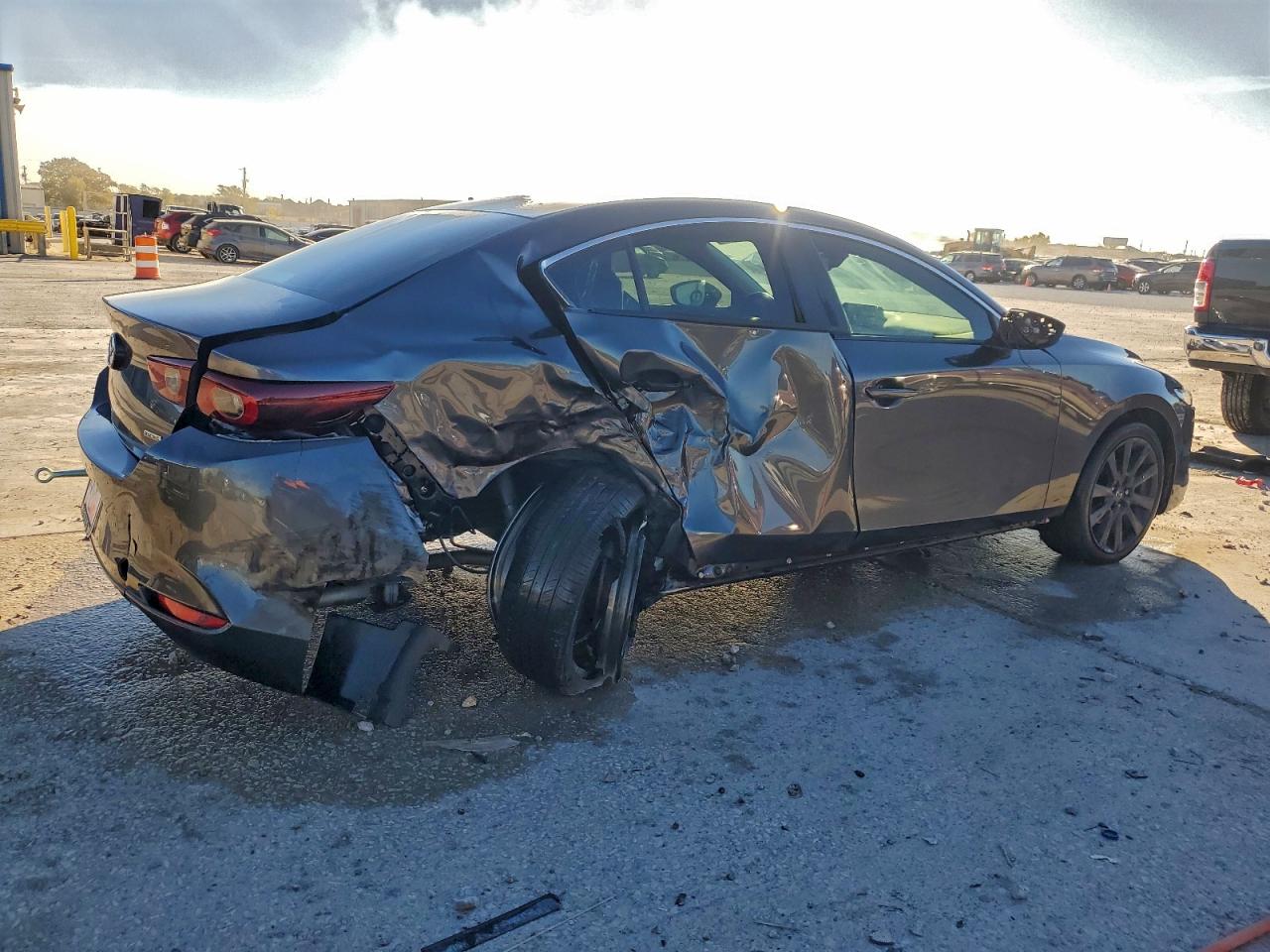 Mazda 3 Select S Select Sport Image 2