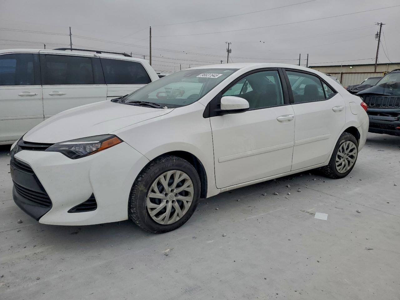 Toyota Corolla L Image 1