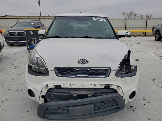 Kia Soul Image 2