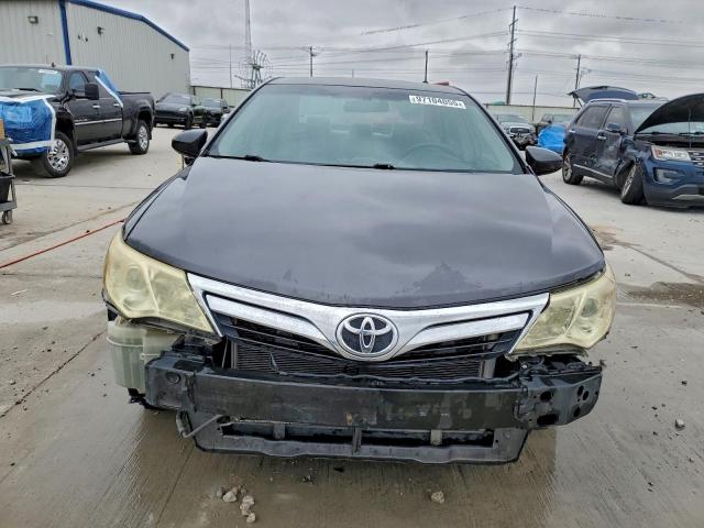 Toyota Camry L Image 13