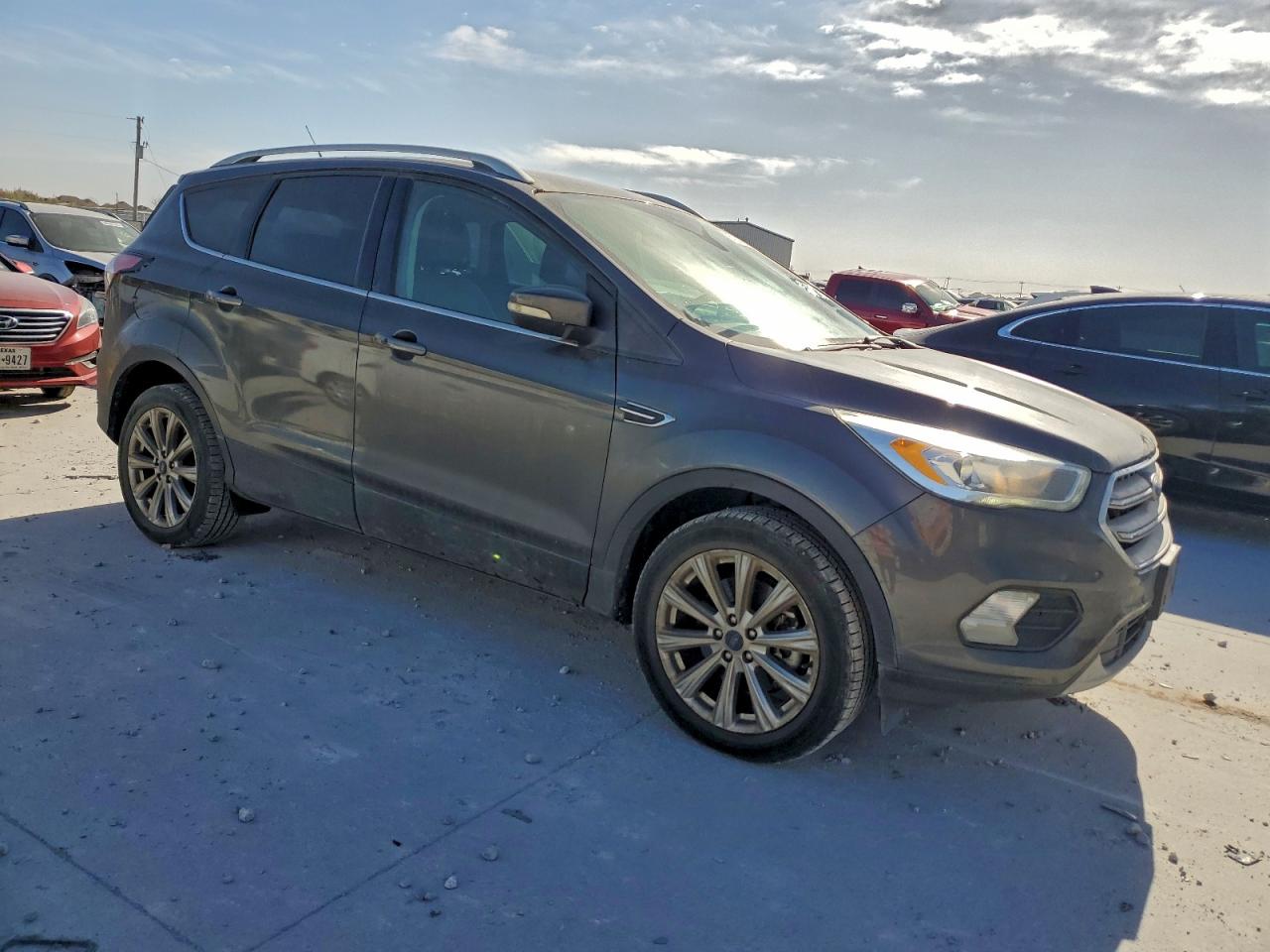 Ford Escape Titanium Image 2