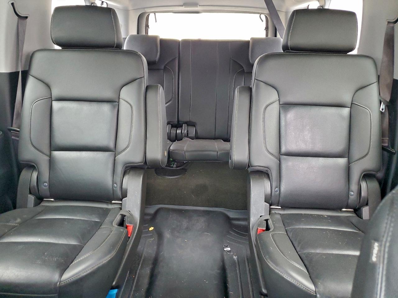 Chevrolet Suburban C1500 Ltz Image 8