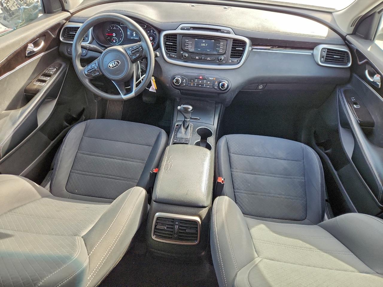 Kia Sorento Lx Image 10